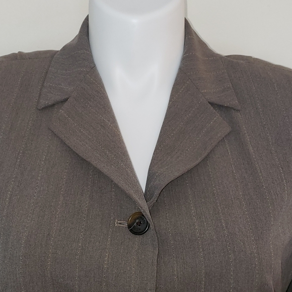 Michael Kors Grey Blazer - Picture 3 of 14